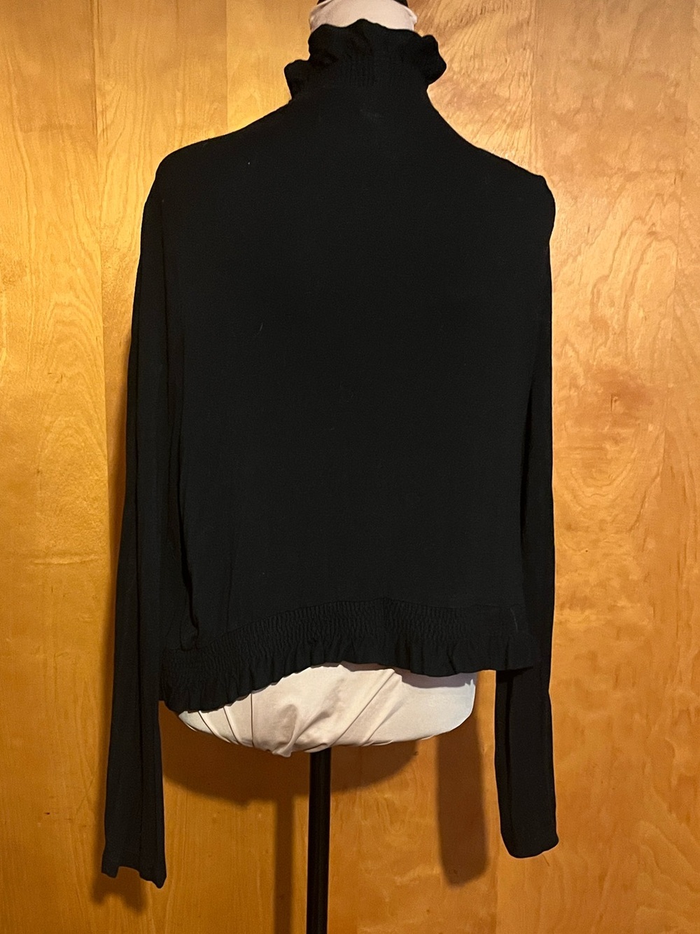 The Pyramid Collection Large Black Ruffled Cardigan - Picture 4 of 4